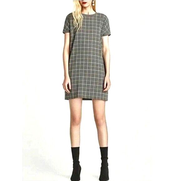 Zara    - Picture 1 of 9